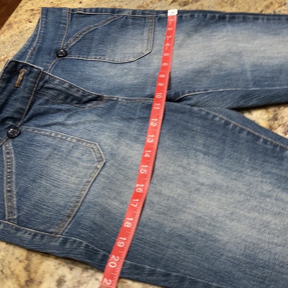 Jeans - Picture 13 of 16